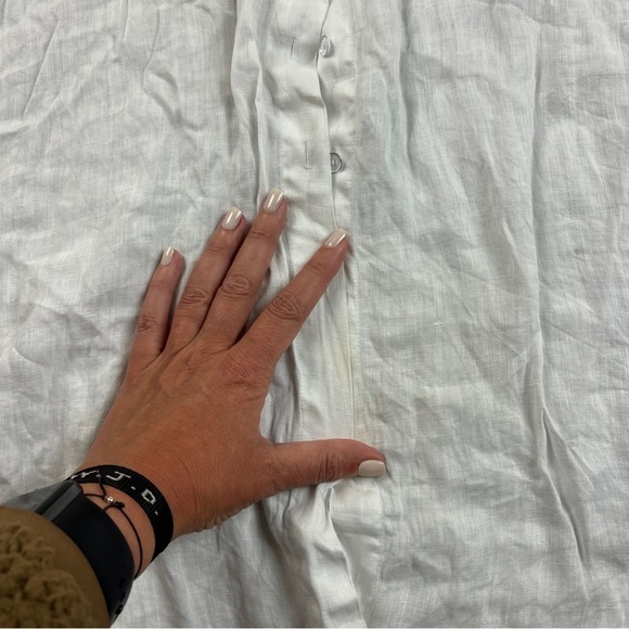 CABI Women’s White Cap Sleeve Linen Button Down Shirt style #389 size: Medium - Picture 5 of 10